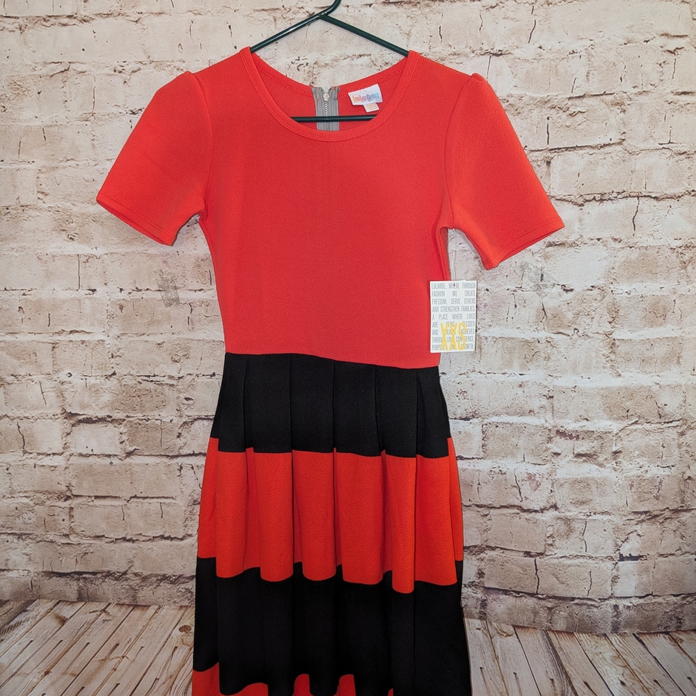♥️LuLaRoe Women's XXS Amelia Fit Flare Midi Dress Striped